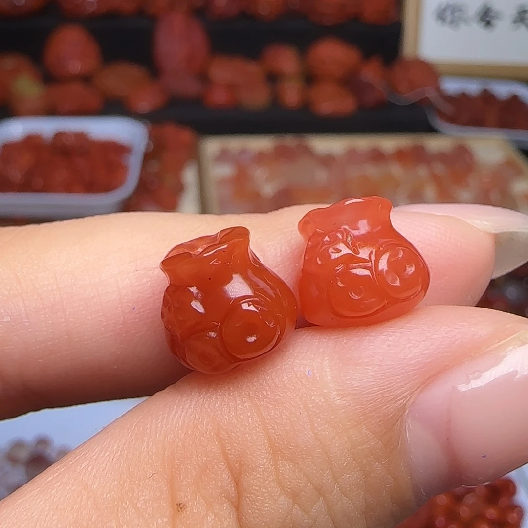 南红玛瑙未镶嵌颈饰
