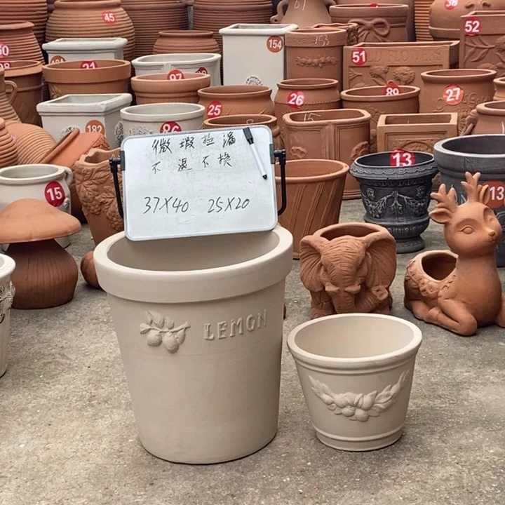 微瑕捡漏两个灰白色