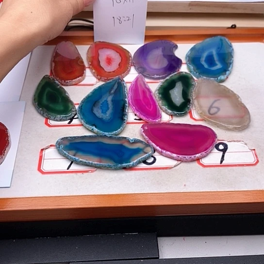 玛瑙/玉髓颈饰足银镀金镶嵌言*