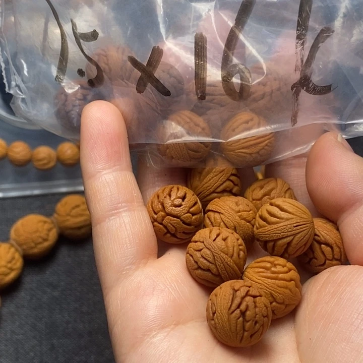 吊坠桃核秦岭山野生桃核