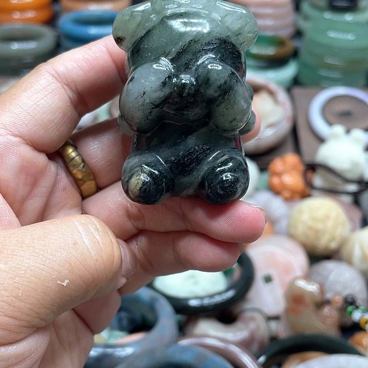 石英质玉手镯未镶嵌?**猫