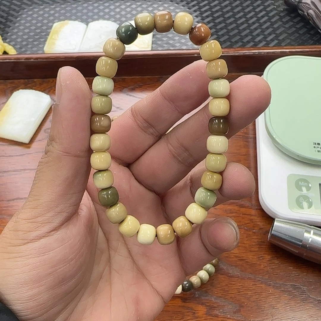 白玉菩提手串8多宝龙脊单圈