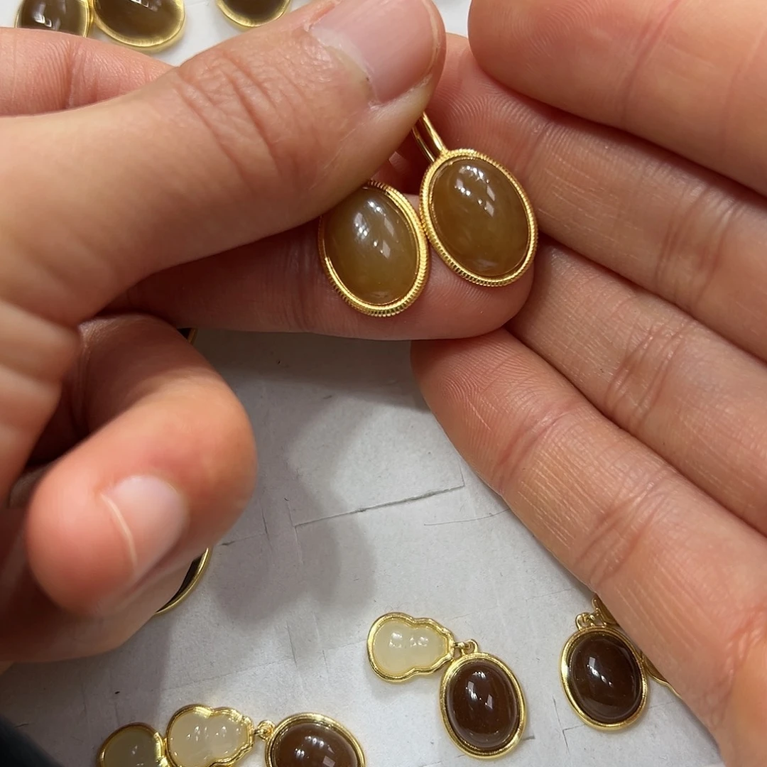 和田玉耳沟银S925镶嵌毅