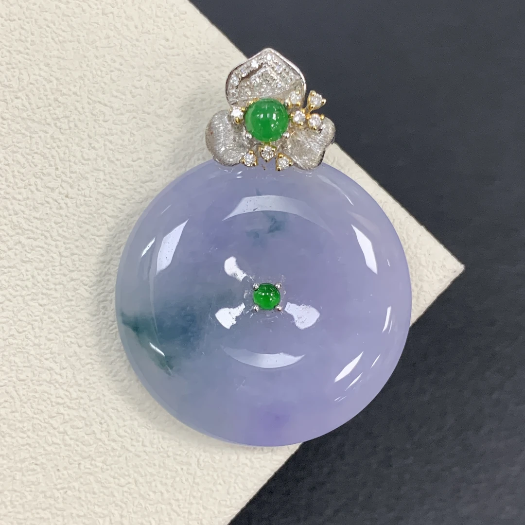 附自然光视频冰紫飘花平安扣翡翠玉石设计款18k豪镶缅a