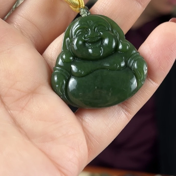颈饰未镶嵌和田玉（碧玉）