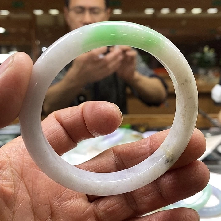 翡翠未镶嵌手镯翡翠手镯59，卡10