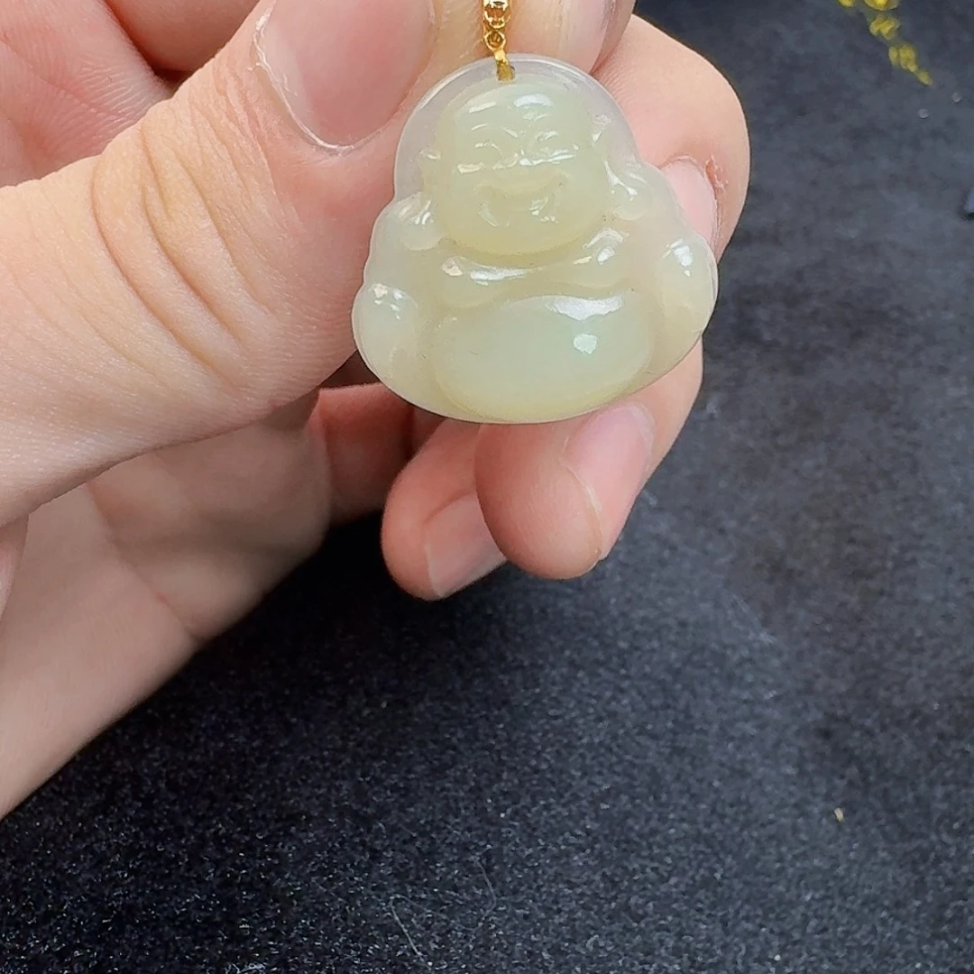 颈饰18K金镶嵌和田玉