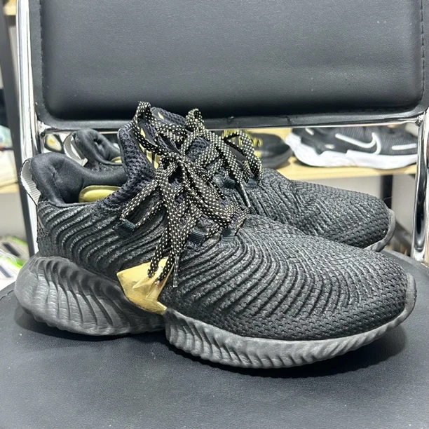 40码 adidas Alpha Bounce Instinct cc 百搭 跑鞋 黑金 二手正品