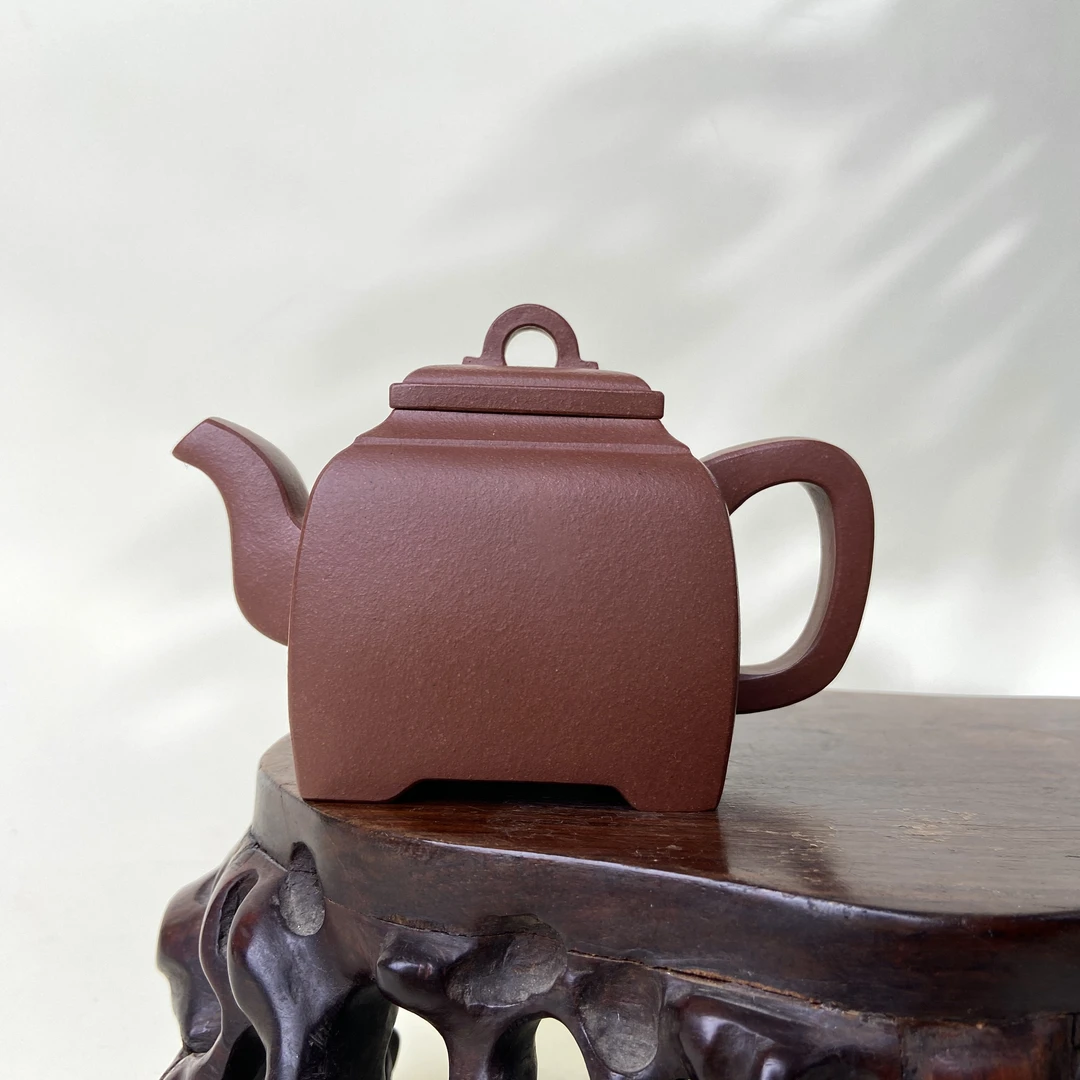 宜兴手工紫砂陶 （吴春香）茶壶GS4253-8