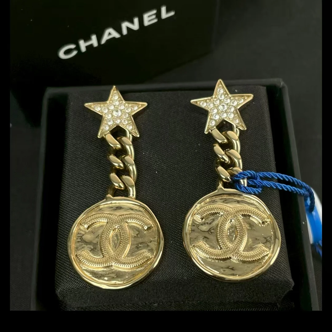 未使用 Chanel/香奈儿 满钻星星圆盘耳钉/首饰