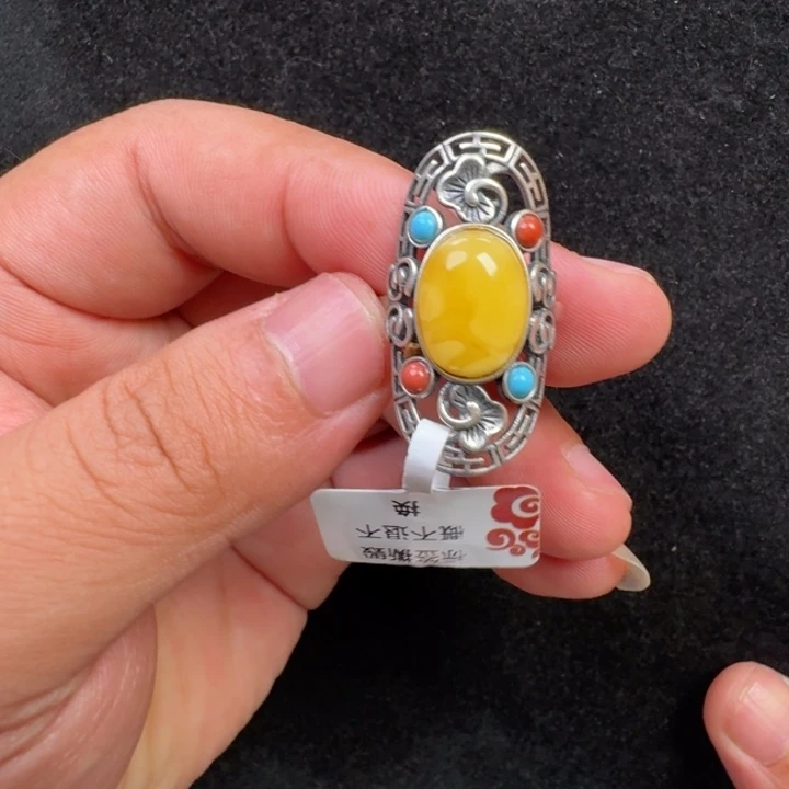 蜜蜡未镶嵌珠宝奇石