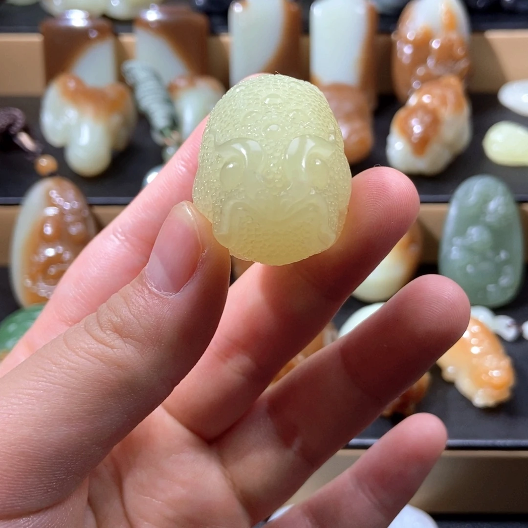和田玉未镶嵌吊坠(不含链)