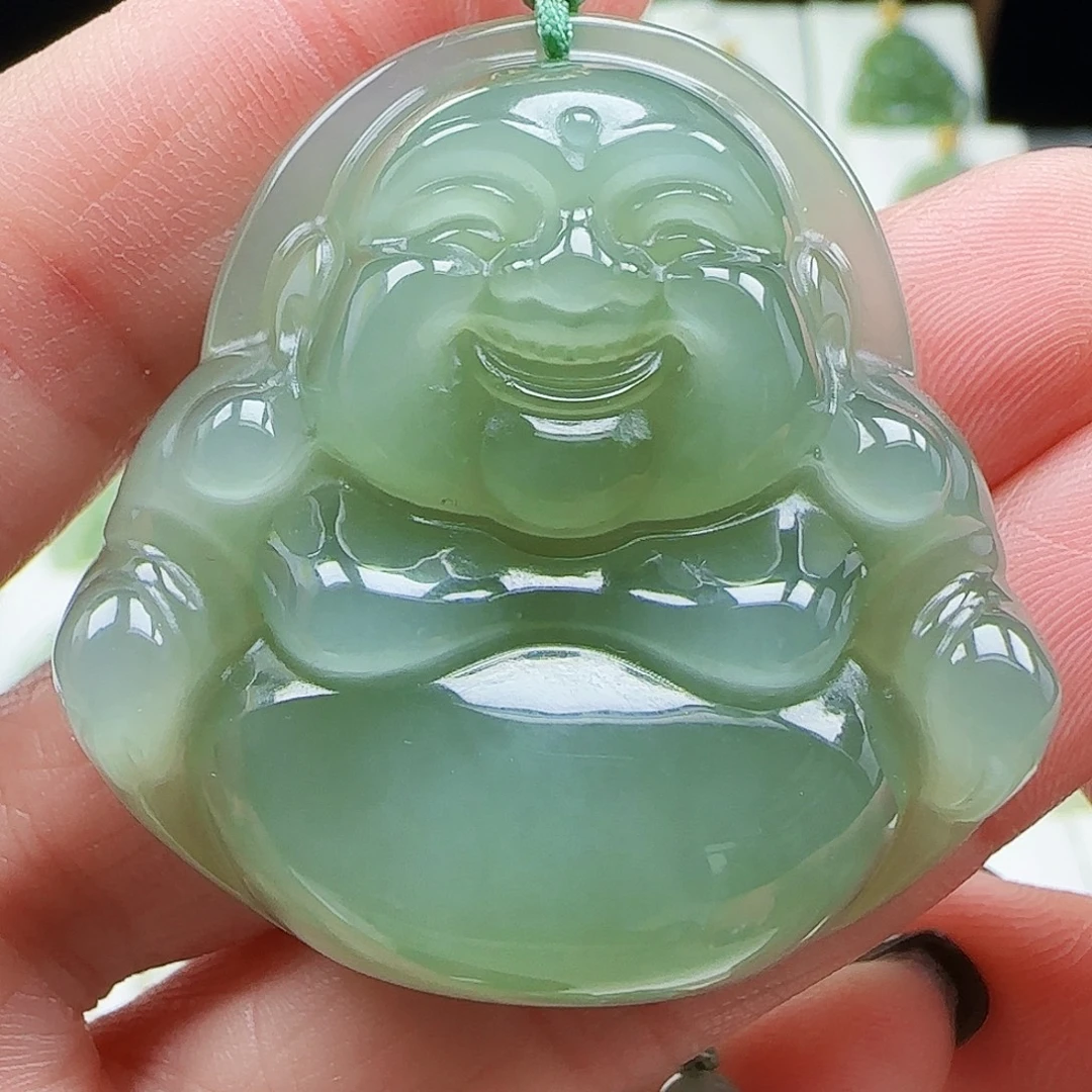 和田玉18K金镶嵌吊坠(赠链)