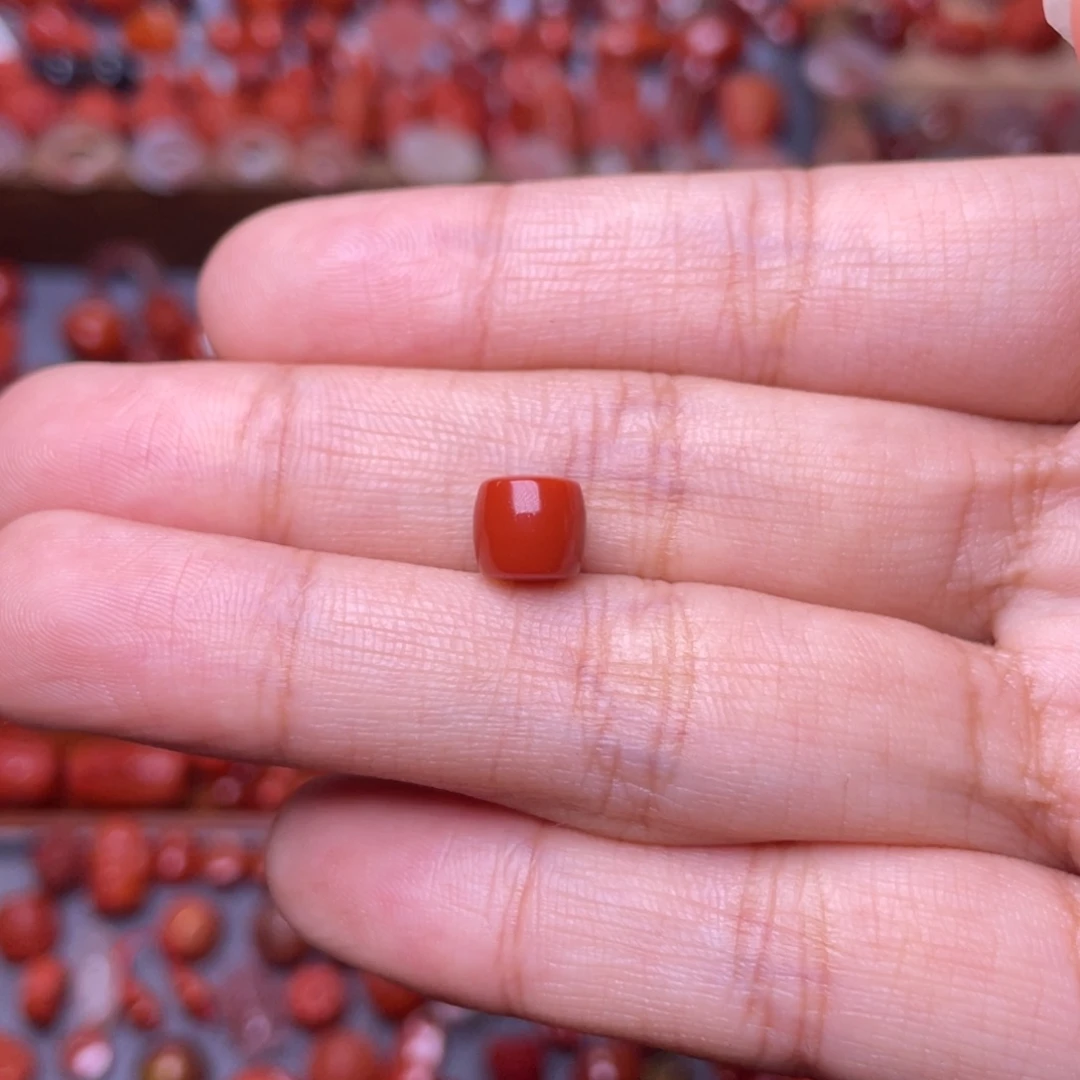 猫***姐未镶嵌7x6南红玛瑙