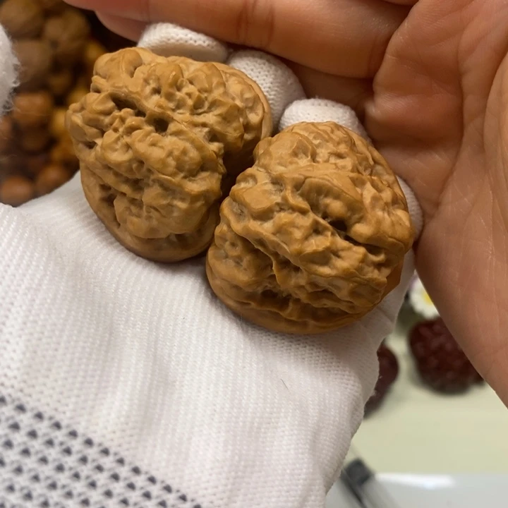 吊坠文玩核桃蛤蟆头42.7肚47