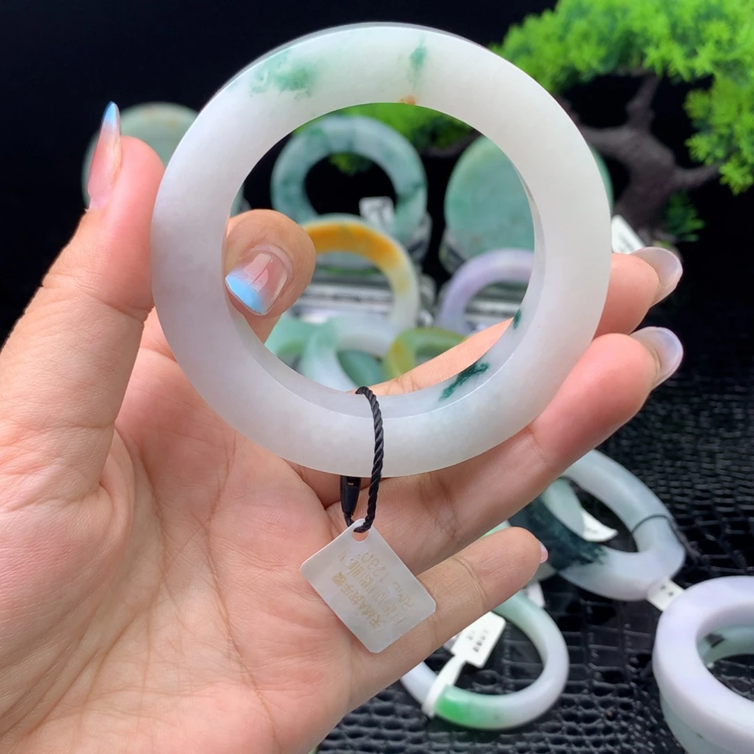 未镶嵌纯天然A货翡翠定制翡翠