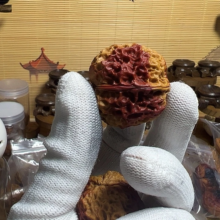 文玩核桃吊坠飘彩12号