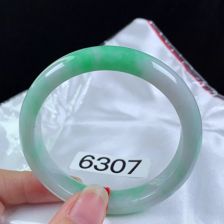 未镶嵌手镯翡翠55圈