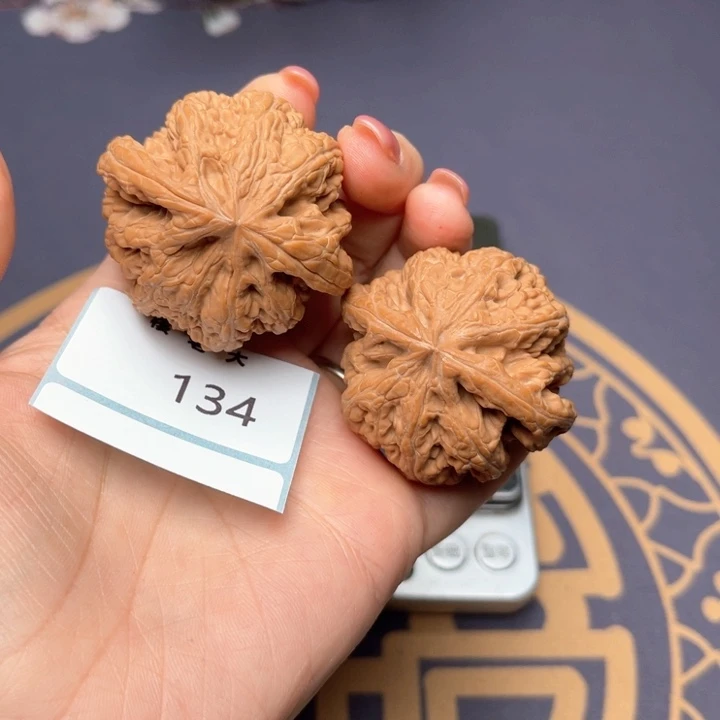 文玩核桃把件45大粗筋 134