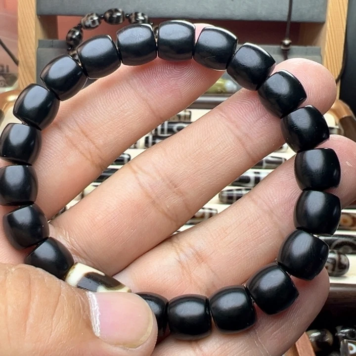 未镶嵌手链和田玉等*