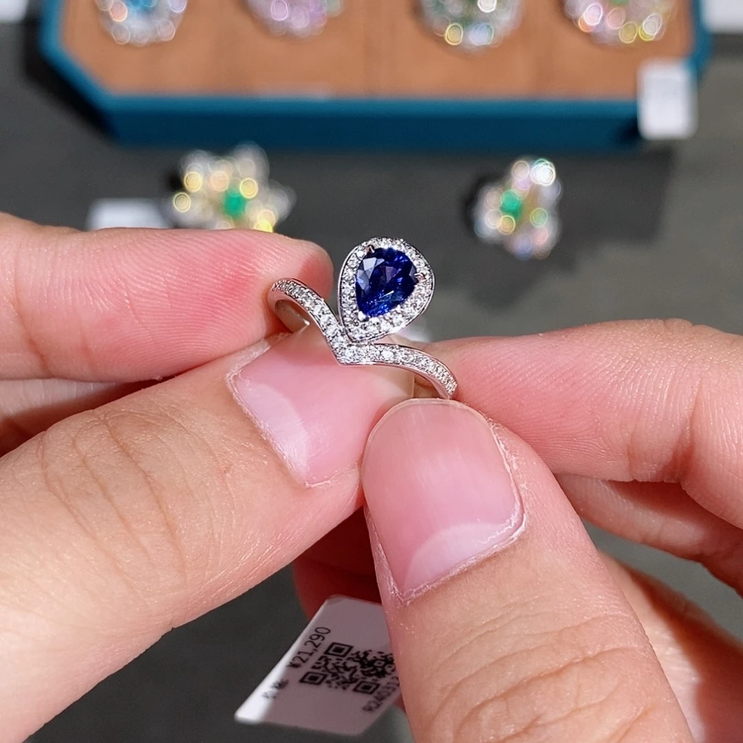 戒指彩色蓝宝石18K金镶嵌1.06ct
