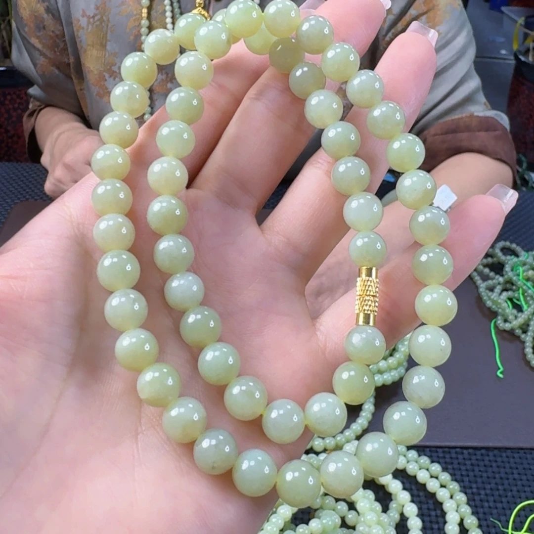 和田玉未镶嵌颈饰卡8