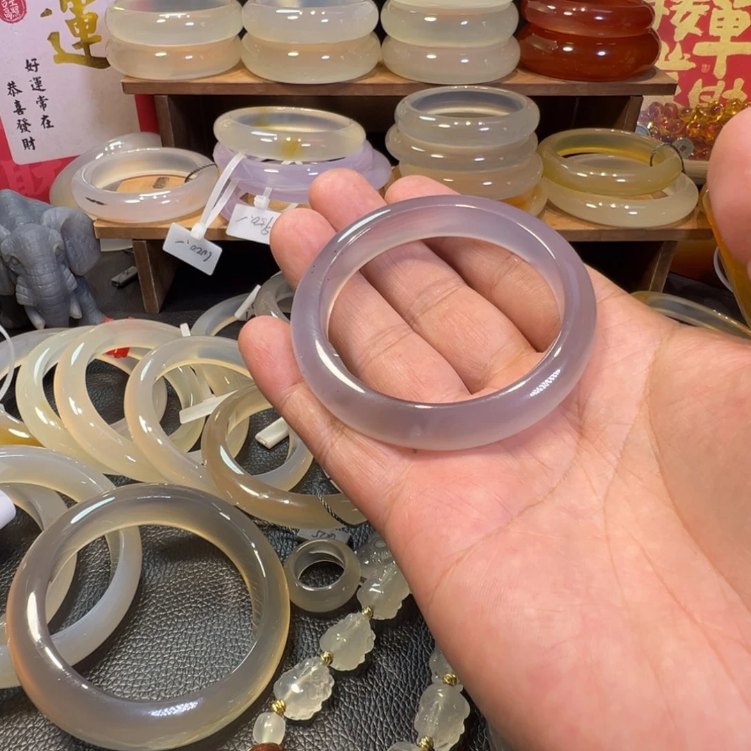 小***球手镯玛瑙/玉髓未镶嵌
