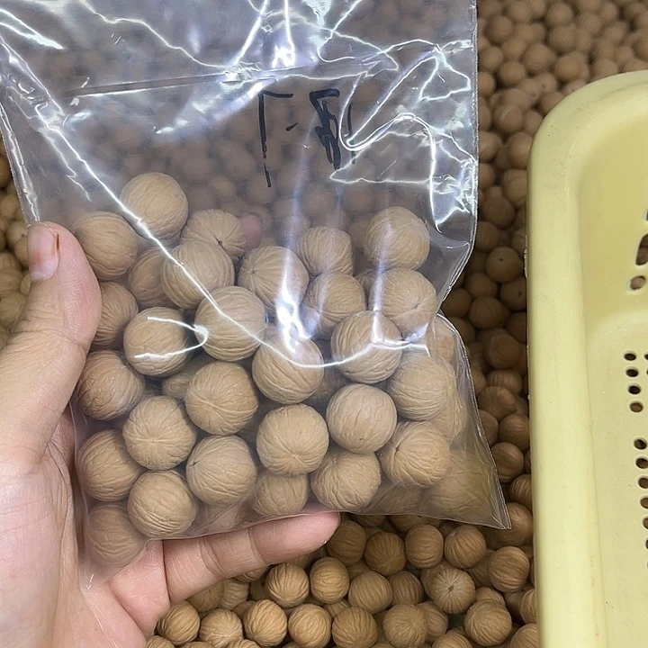 L***y猴头核桃手串聚宝盆60颗