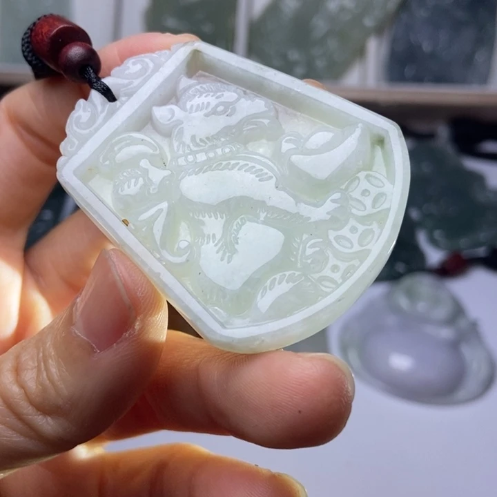 翡翠未镶嵌挂件翡翠