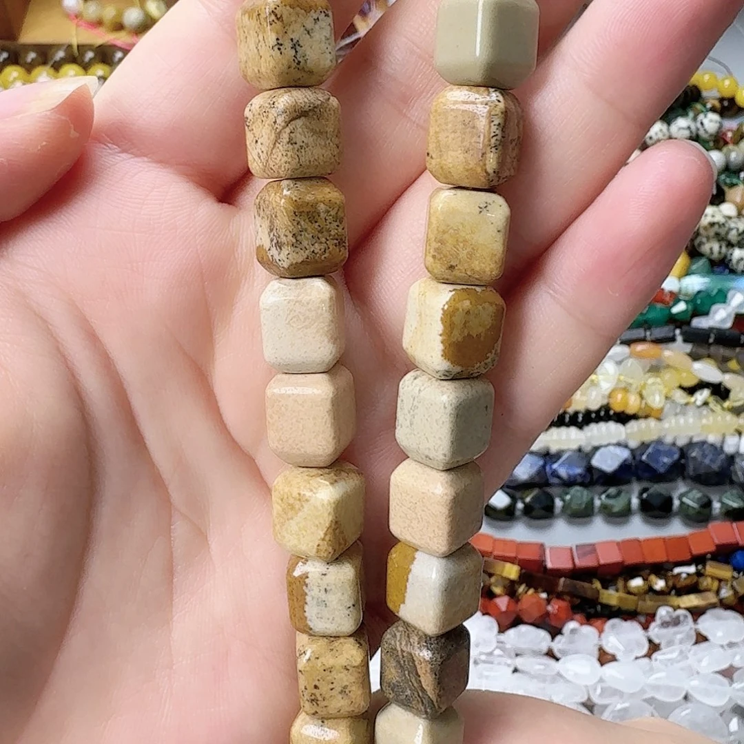 未镶嵌玛瑙/玉髓珠宝半成品图画石10*11一条