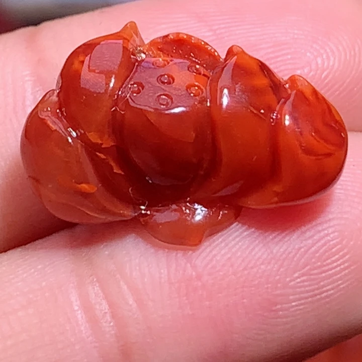 南红玛瑙未镶嵌南红牛血火焰莲花