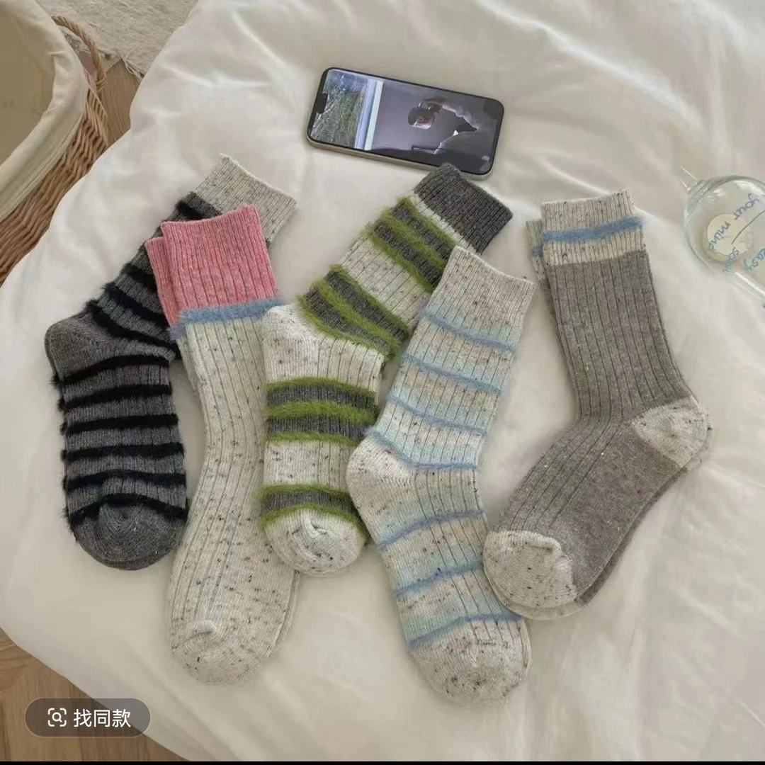 冬季保暖袜子潮流时尚百搭条纹羊毛水貂绒加厚韩版东大门同款中筒