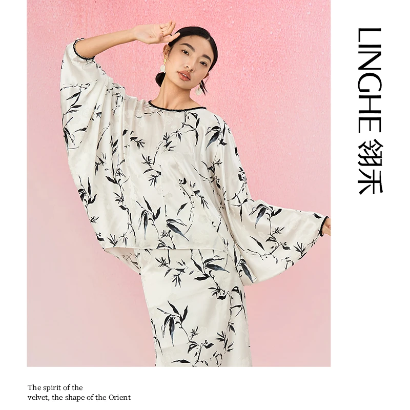 翎禾LINGHE-「杏林春雨」蝙蝠袖提花上衣休闲阔版慵懒风夏季女士