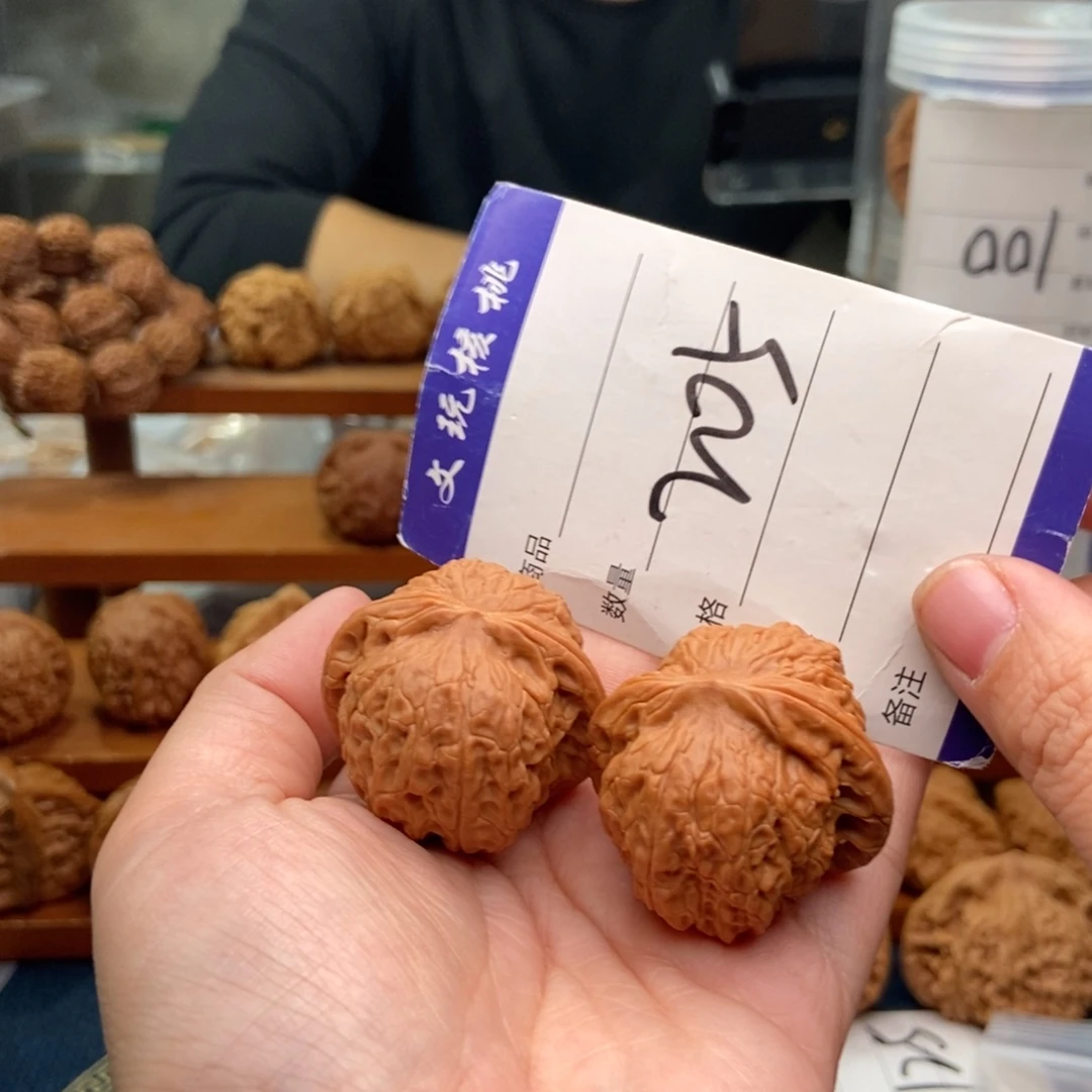 文玩核桃把件36血麒麟