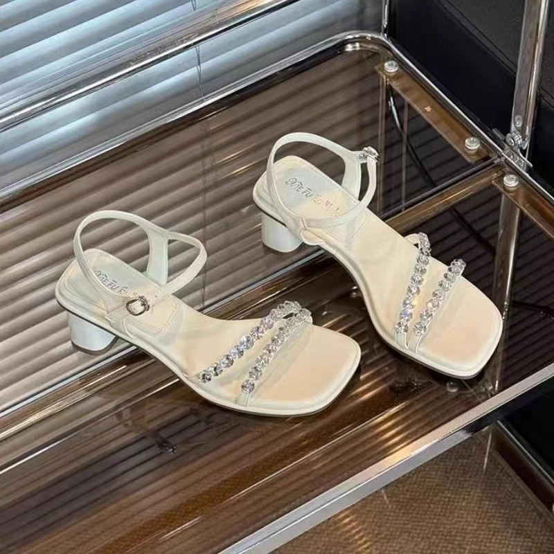 仙女水钻一字带凉鞋女外穿2025夏季新款法式气质配裙子粗跟中跟鞋