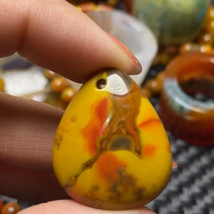 玛瑙/玉髓颈饰未镶嵌