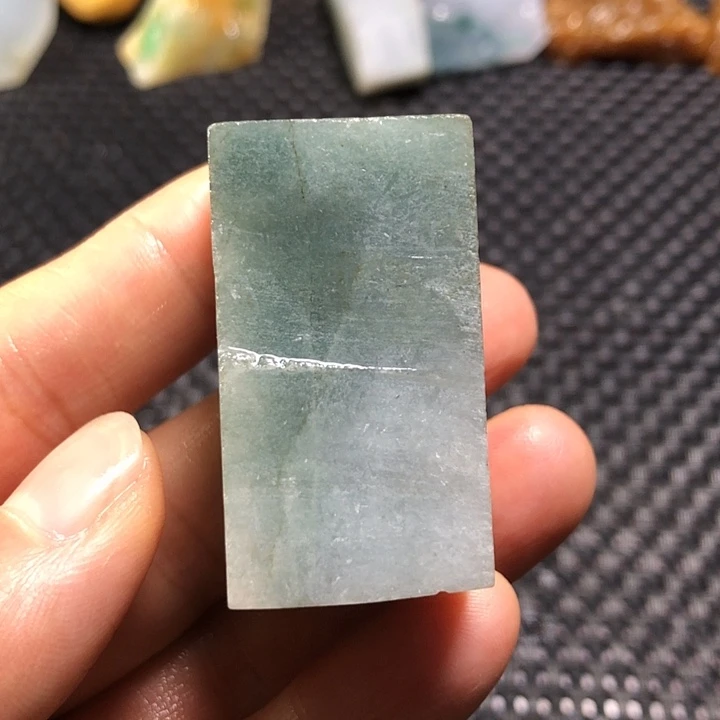 翡翠颈饰未镶嵌缅甸翡翠蓝水片料
