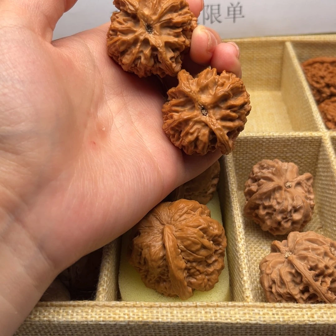 文玩核桃吊坠39苹果园