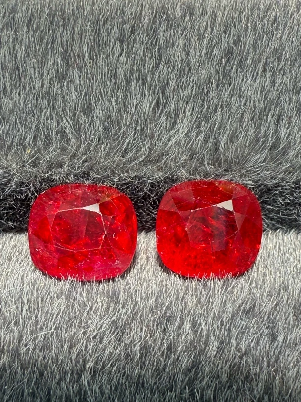 2ct➕1.86ct天然绝地武士尖晶石裸石，耳钉料，尺寸7.3*6.5*5.1mm