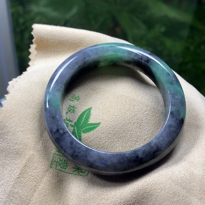 翡翠手镯未镶嵌翡翠55