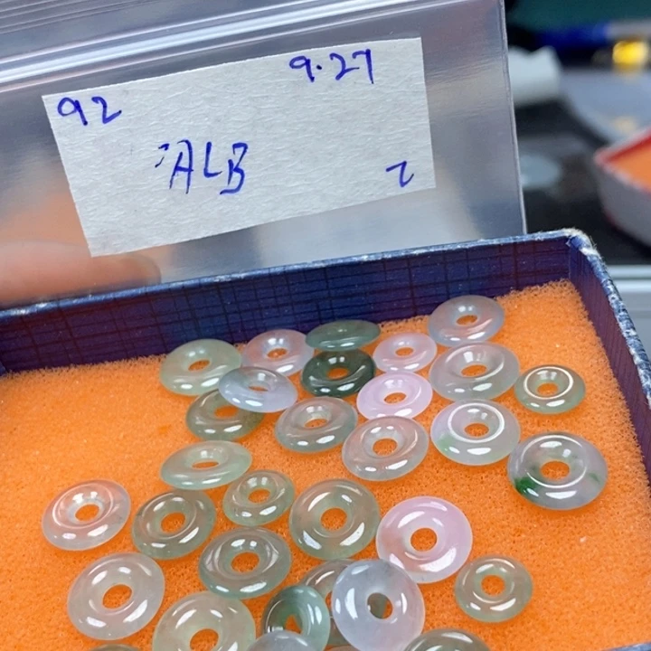 y***h定制翡翠未镶嵌不退