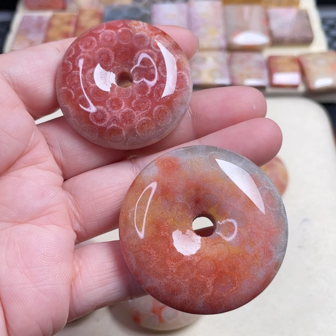 【闪购商品】未镶嵌吊坠(赠链)硅化玉浩**程
