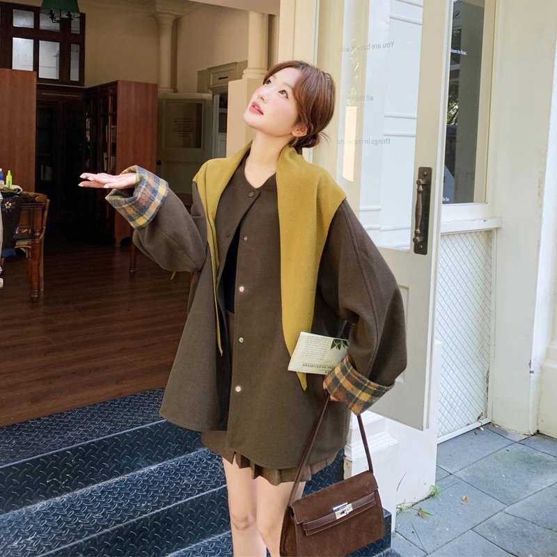 可拆卸披肩毛呢外套女2025秋冬新款复古极简风高智感短款呢子大衣