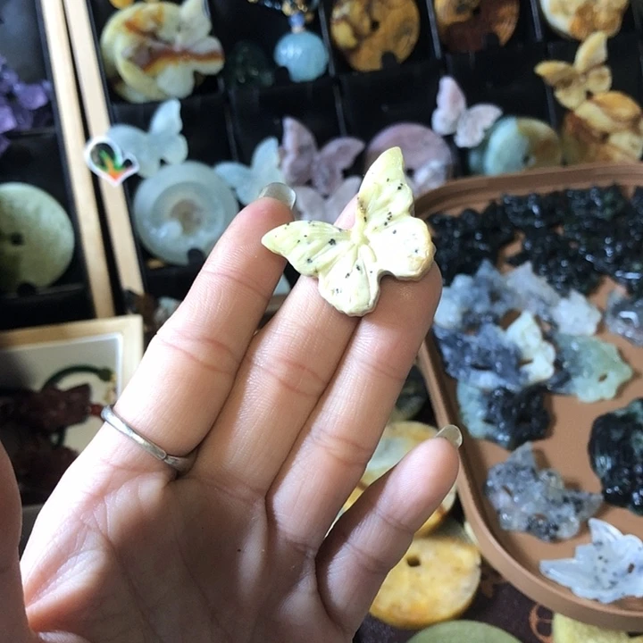 岫玉未镶嵌岫玉挂件