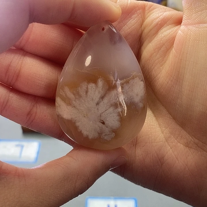 玛瑙/玉髓未镶嵌珠宝半成品67