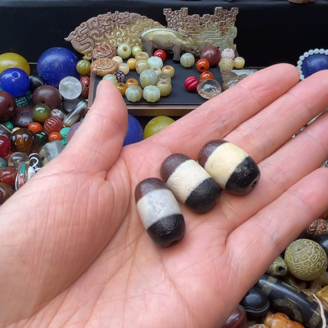 一***屿未镶嵌颈饰玛瑙/玉髓