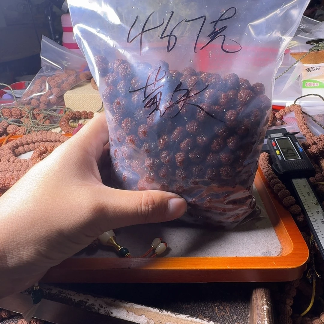 徐***哥金刚菩提吊坠瑕疵黄头487克神秘一号