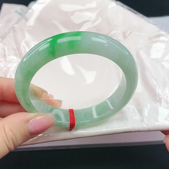 未镶嵌手镯翡翠翡翠674