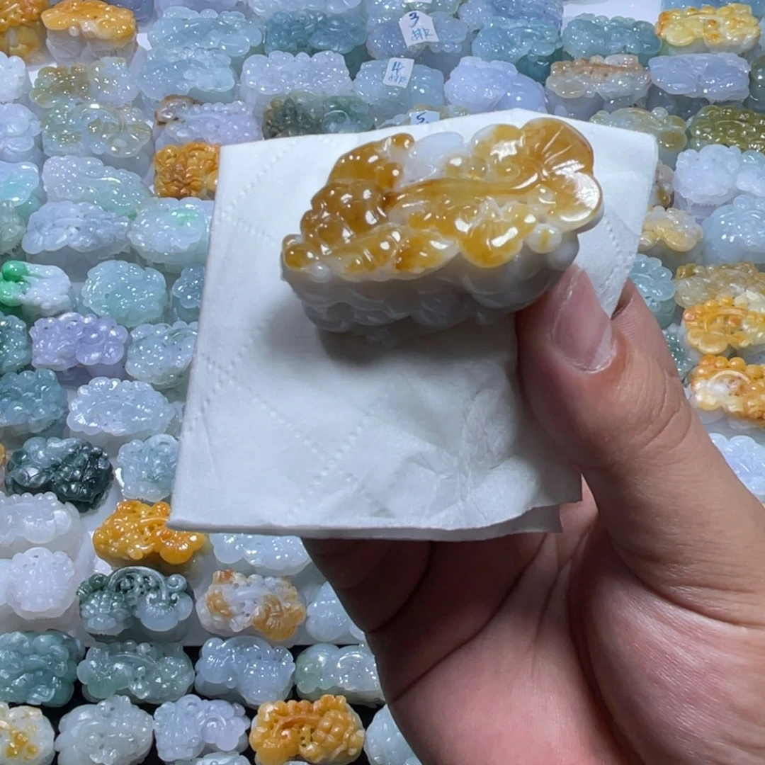 翡翠未镶嵌颈饰天然