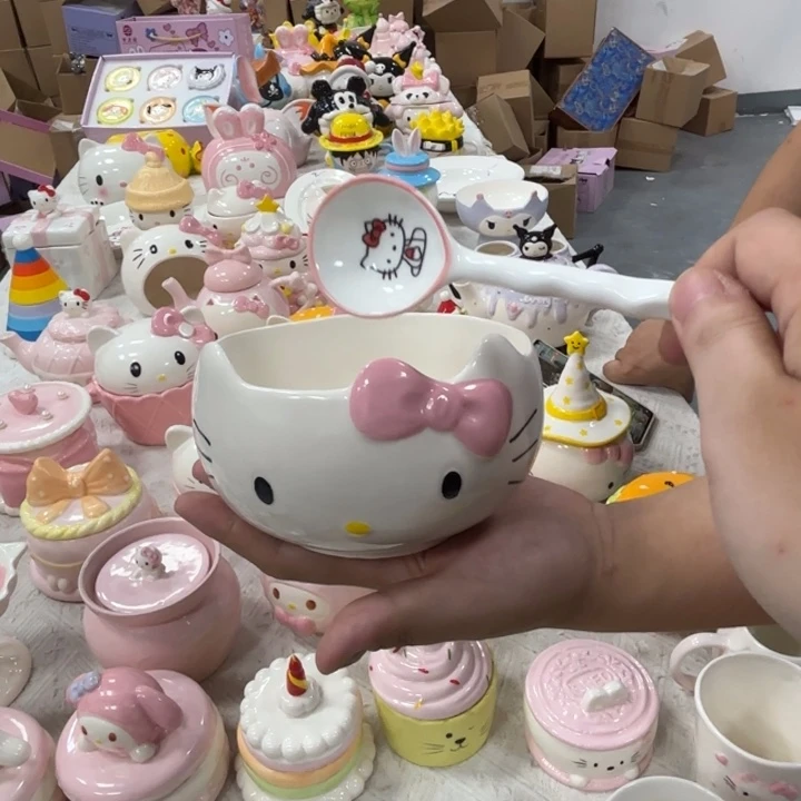 瓷片我在外面吃饭了哈哈哈